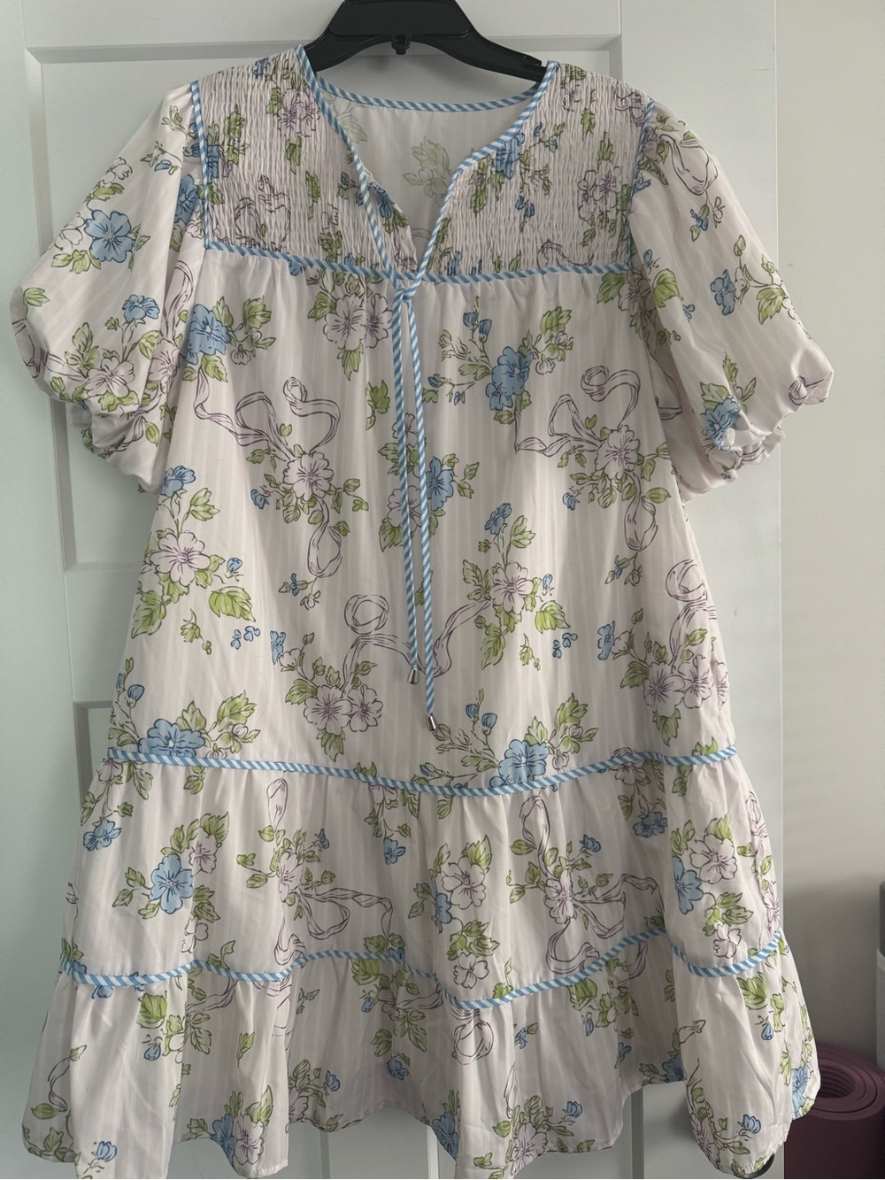 XL White floral bow dress puff sleeve